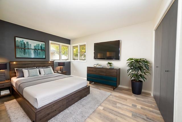 712 Homestead Place, Joliet, IL 60435