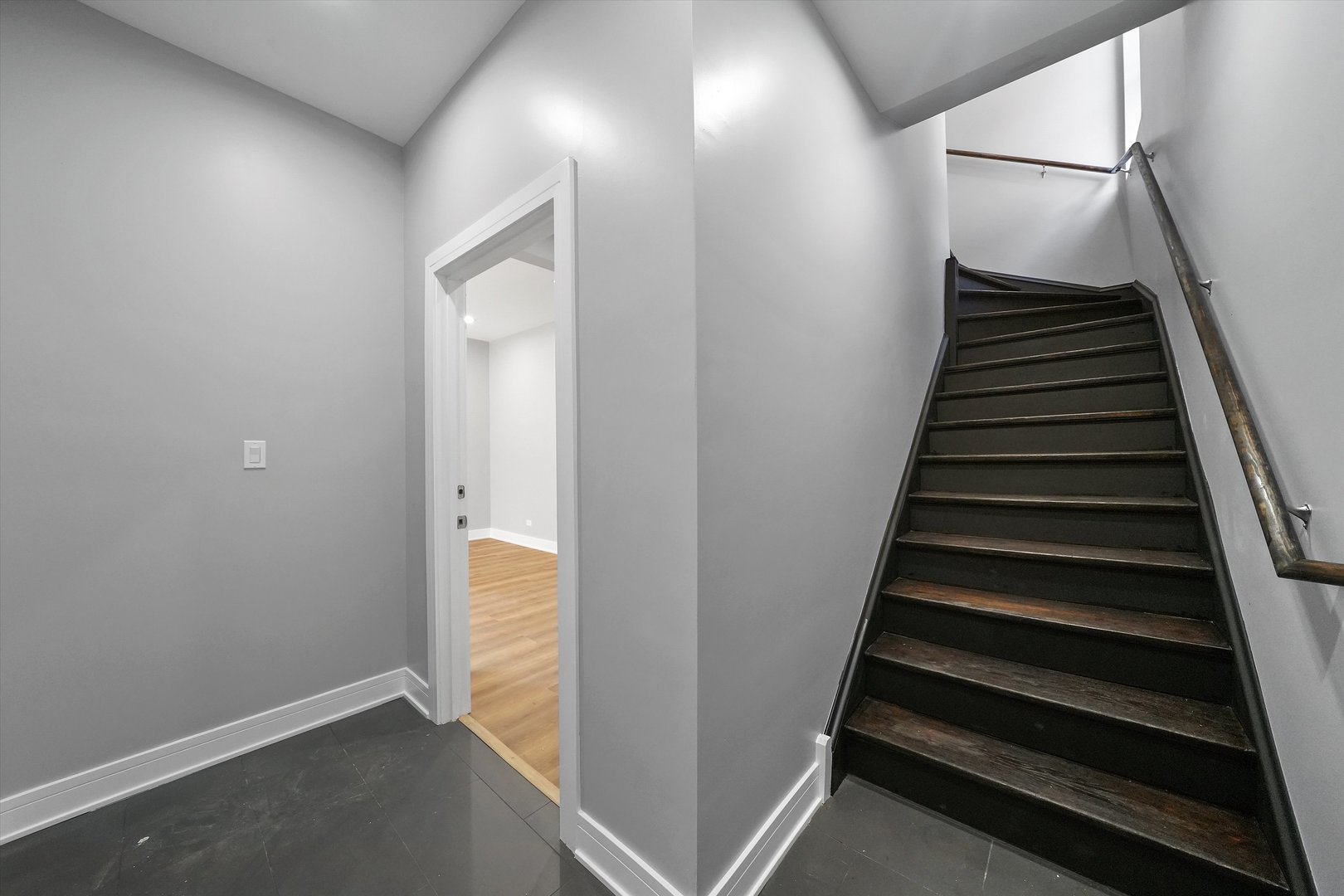 7748 S Marquette Avenue, Chicago, IL 60649