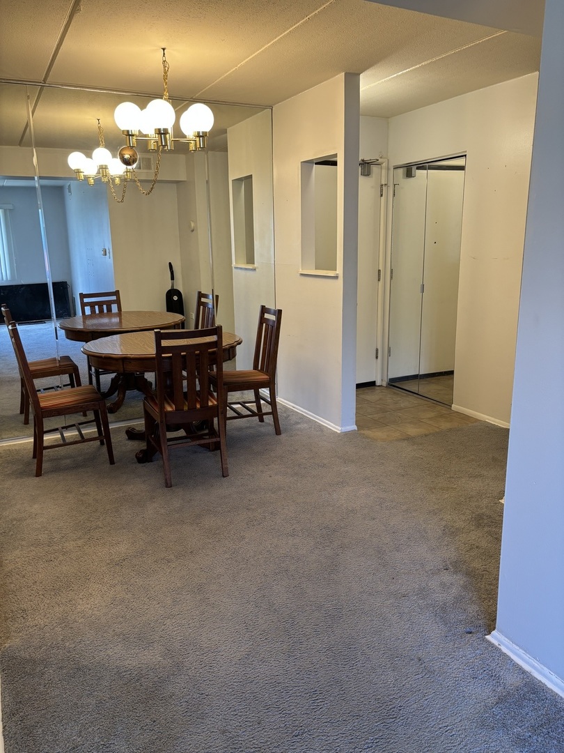 841 N York Street #129, Elmhurst, IL 60126