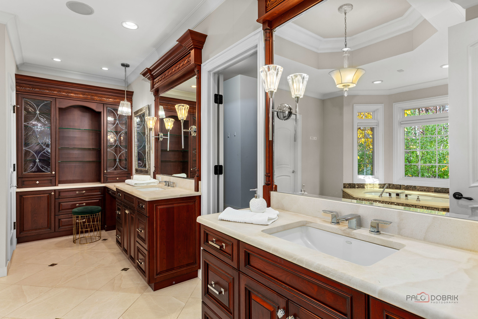 Riverwoods, IL 60015