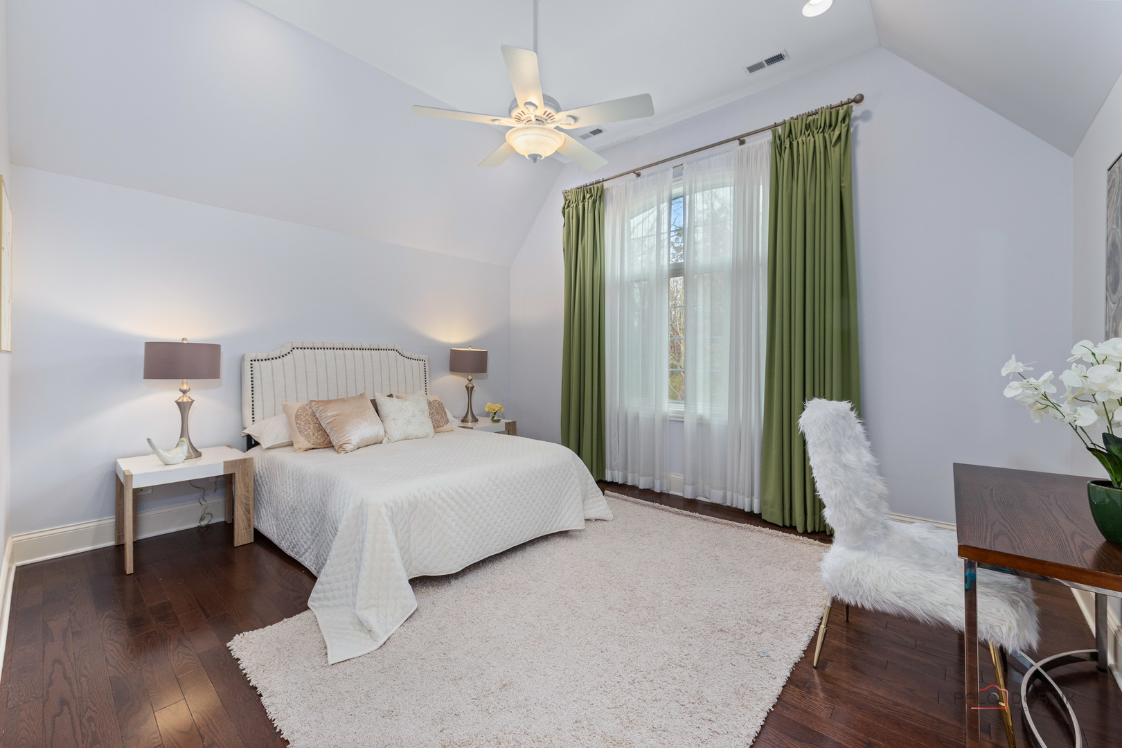 Riverwoods, IL 60015