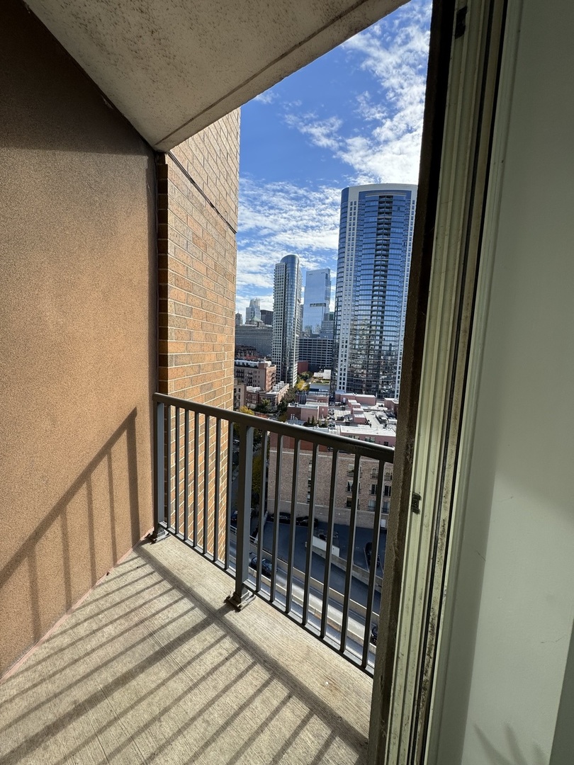 600 N Kingsbury Street #1602, Chicago, IL 60654