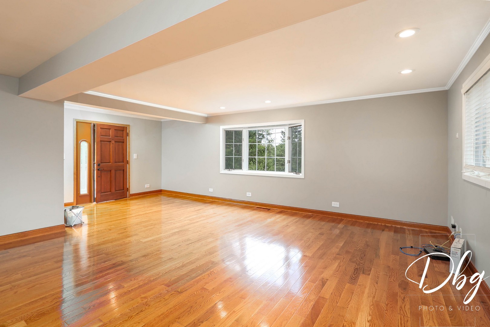 25721 W Lakeview Avenue, Wauconda, IL 60084
