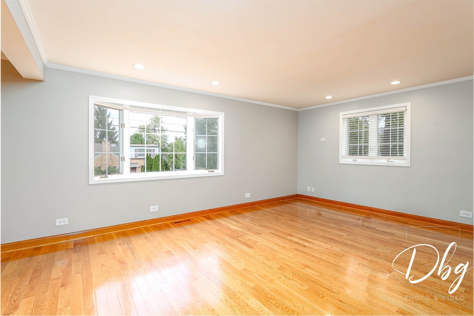 25721 W Lakeview Avenue, Wauconda, IL 60084
