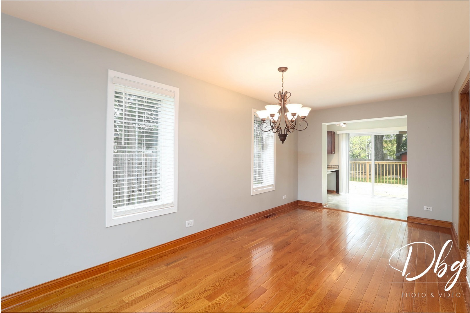 25721 W Lakeview Avenue, Wauconda, IL 60084