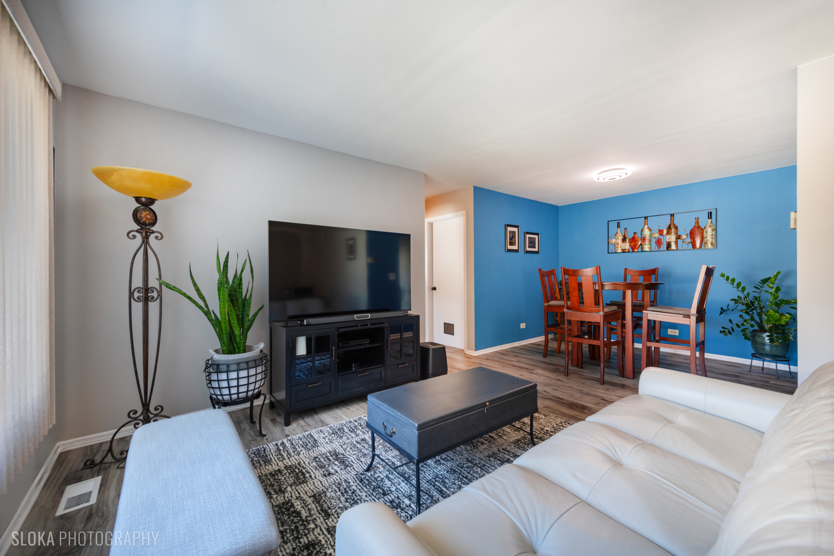 2435 Brunswick Circle #D, Woodridge, IL 60517