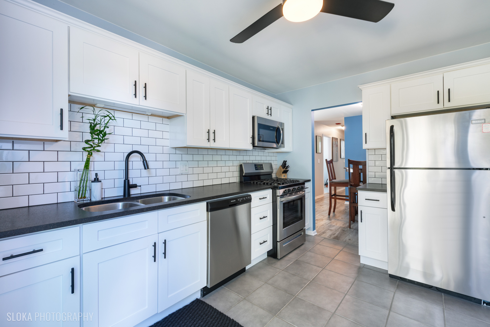 2435 Brunswick Circle #D, Woodridge, IL 60517