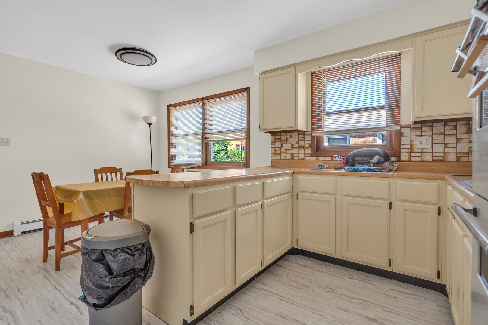 4008 Wagner Avenue, Schiller Park, IL 60176