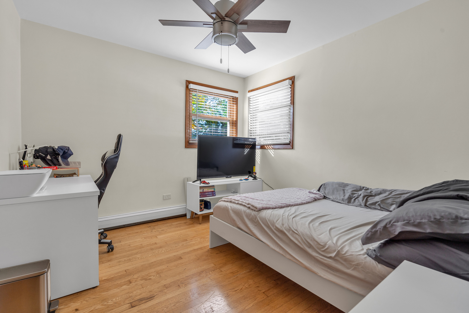 4008 Wagner Avenue, Schiller Park, IL 60176