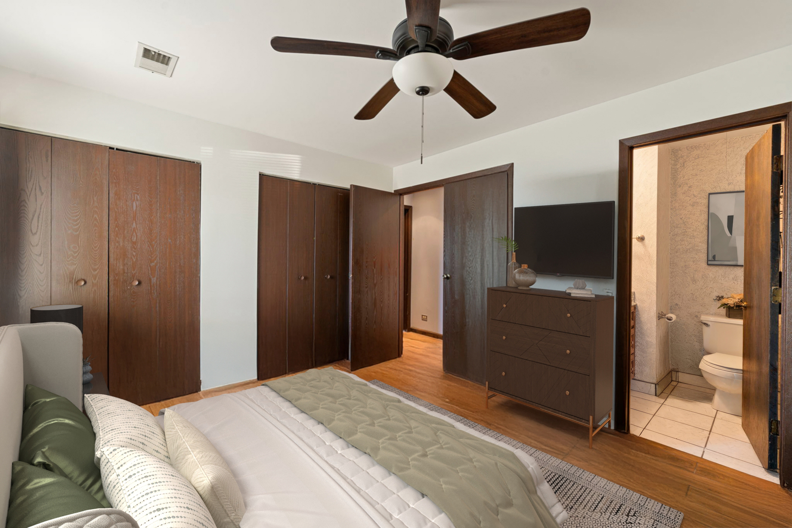 756 Rodenburg Road #1C, Roselle, IL 60172