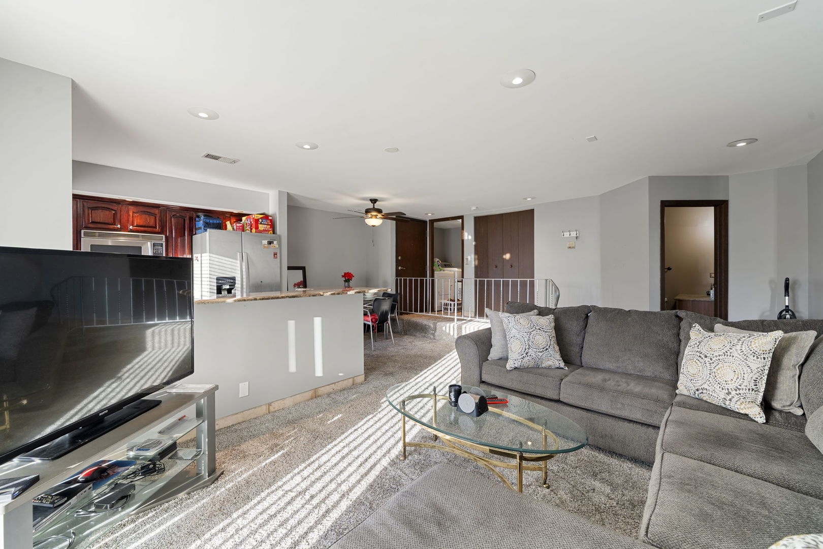 756 Rodenburg Road #1C, Roselle, IL 60172