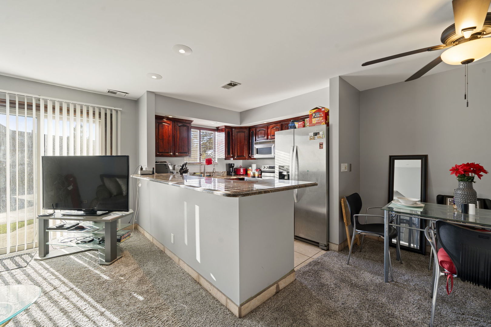 756 Rodenburg Road #1C, Roselle, IL 60172