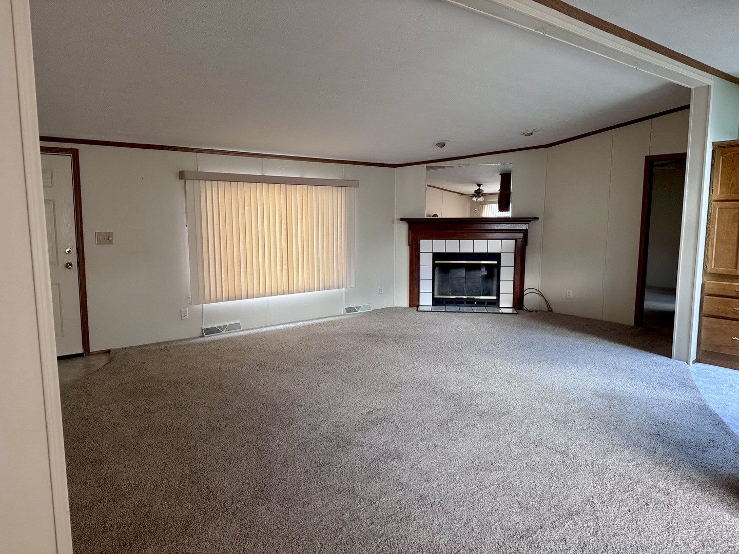 1022 S 10th Street, DeKalb, IL 60115