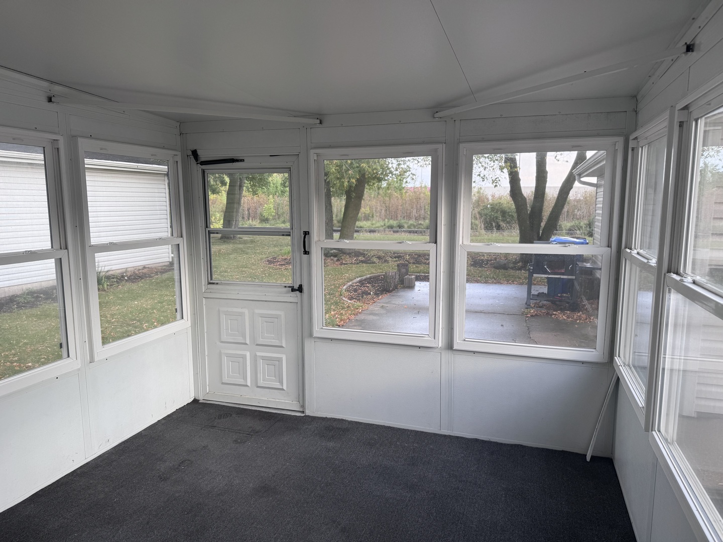 1022 S 10th Street, DeKalb, IL 60115