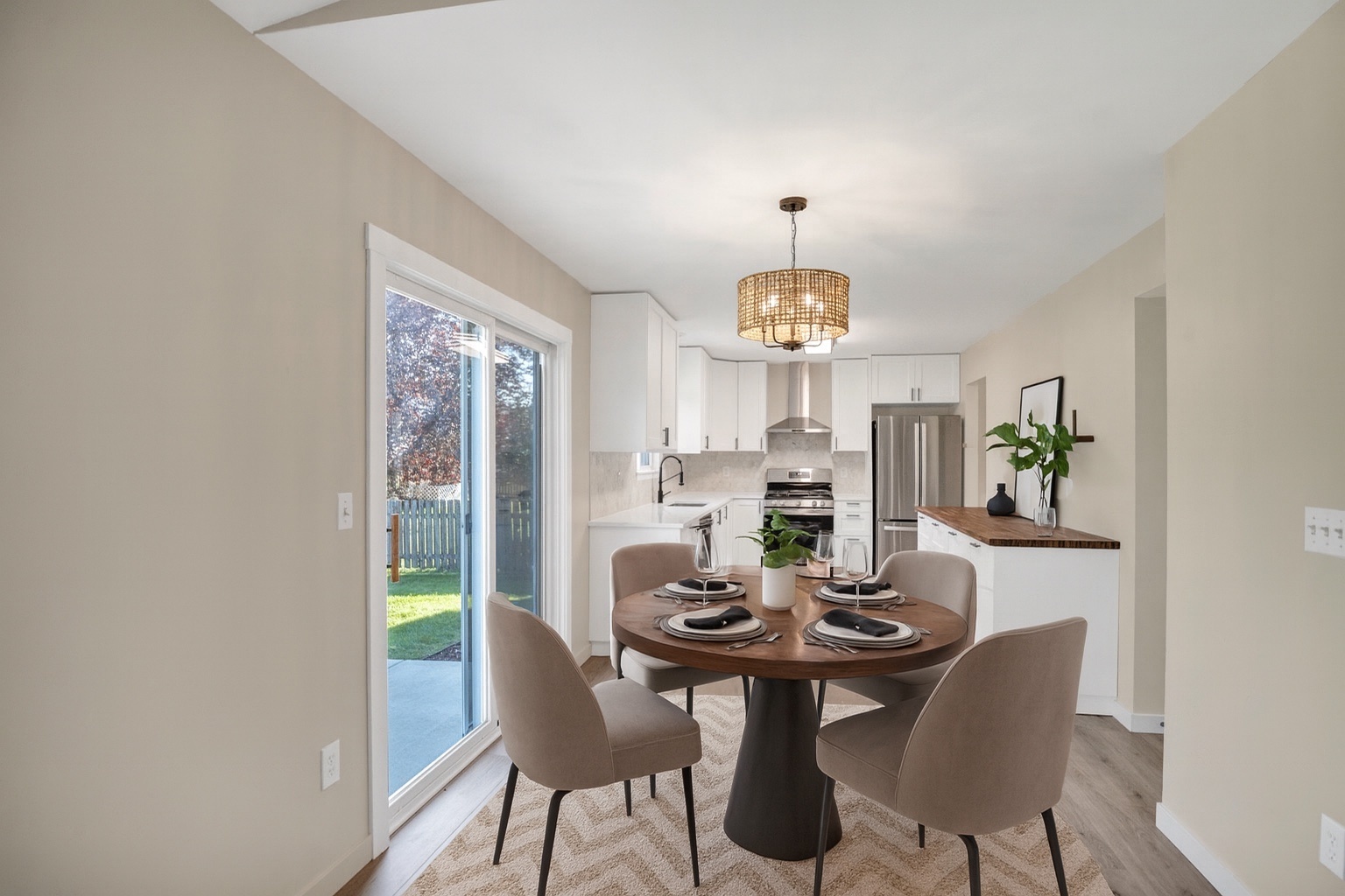 2076 Whitmore Drive, Romeoville, IL 60446