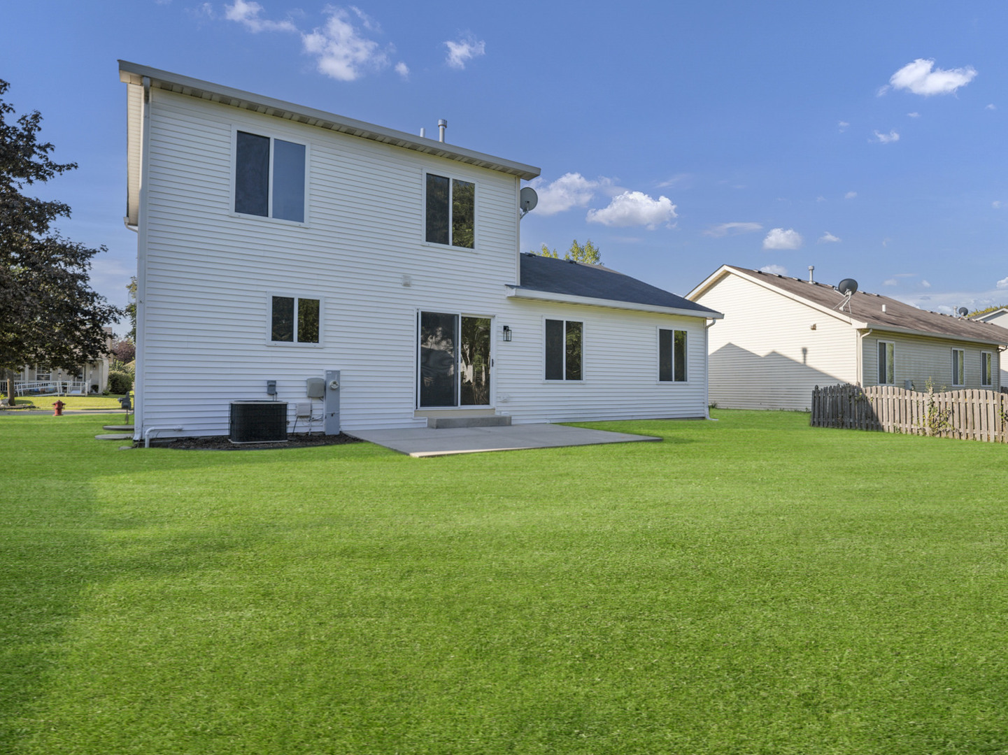 2076 Whitmore Drive, Romeoville, IL 60446