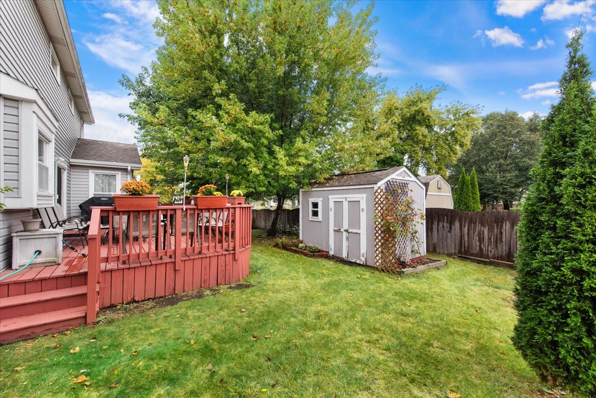 210 Hickory Oak Drive, Bolingbrook, IL 60490