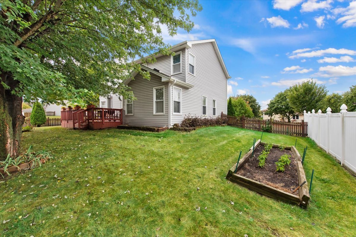 210 Hickory Oak Drive, Bolingbrook, IL 60490