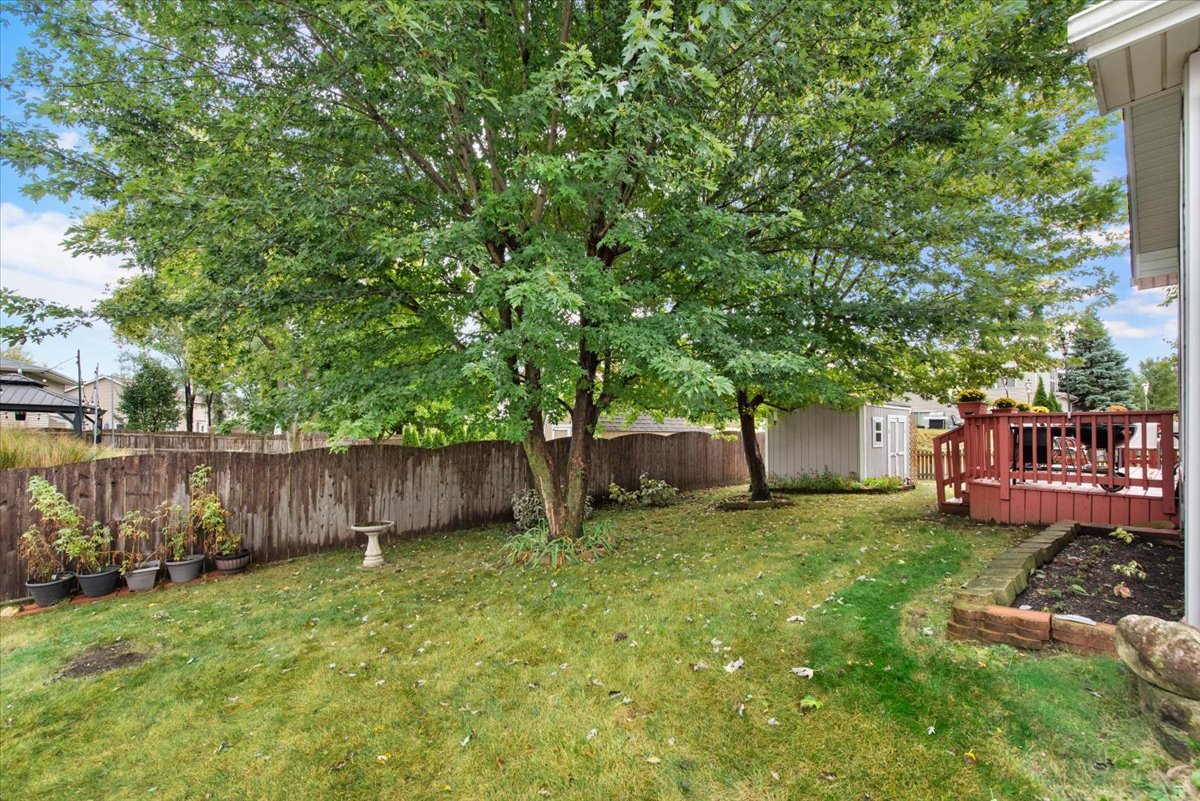 210 Hickory Oak Drive, Bolingbrook, IL 60490