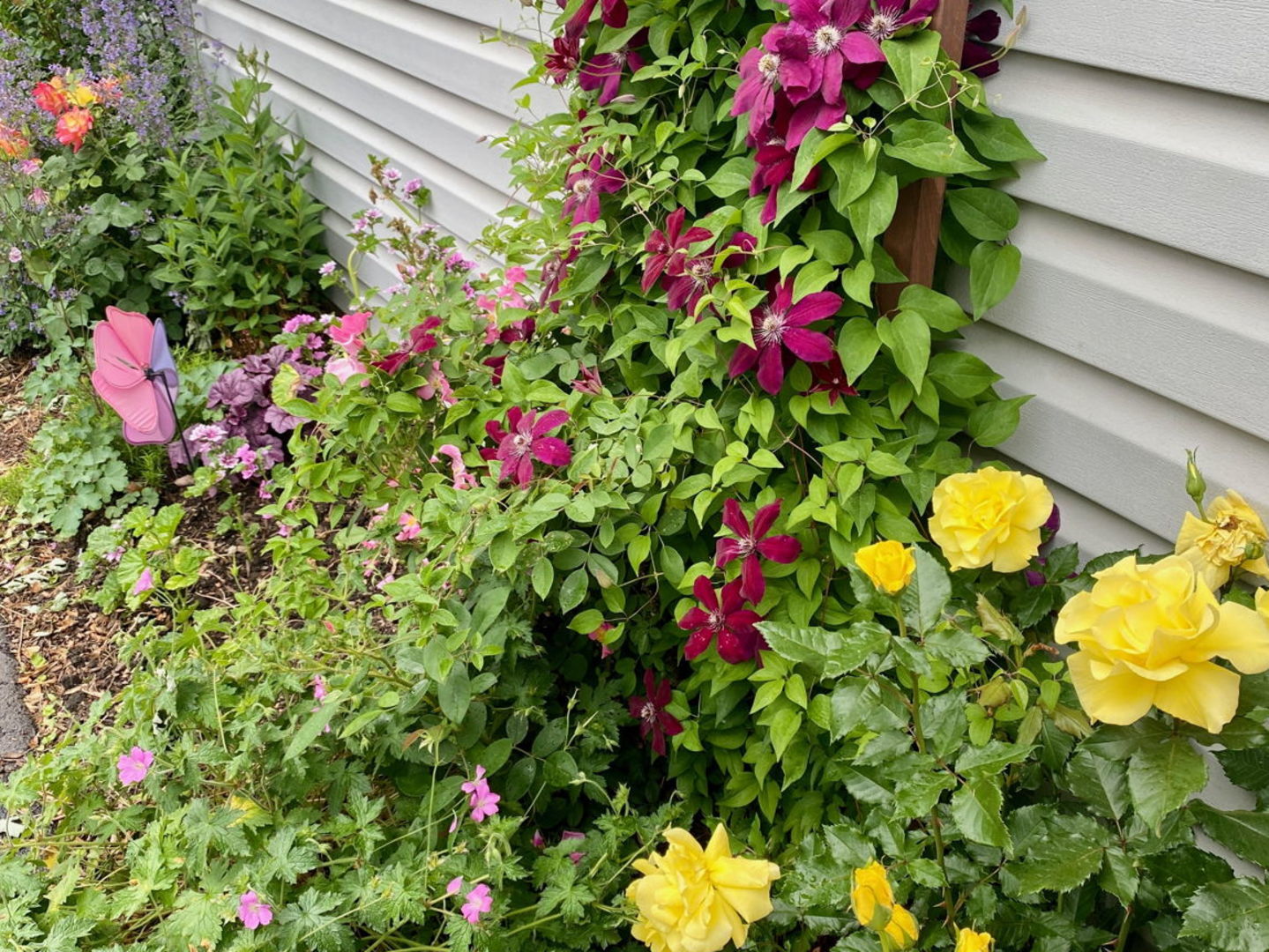 619 Oakton Street, Elk Grove Village, IL 60007