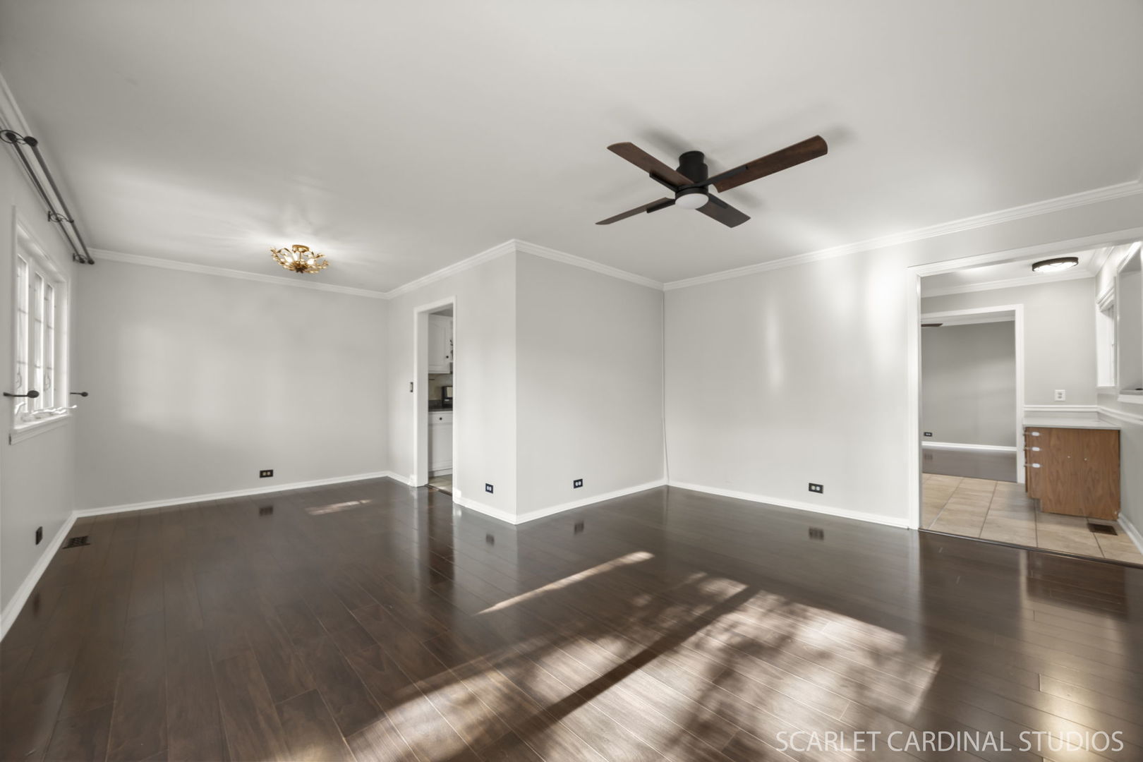 619 Oakton Street, Elk Grove Village, IL 60007