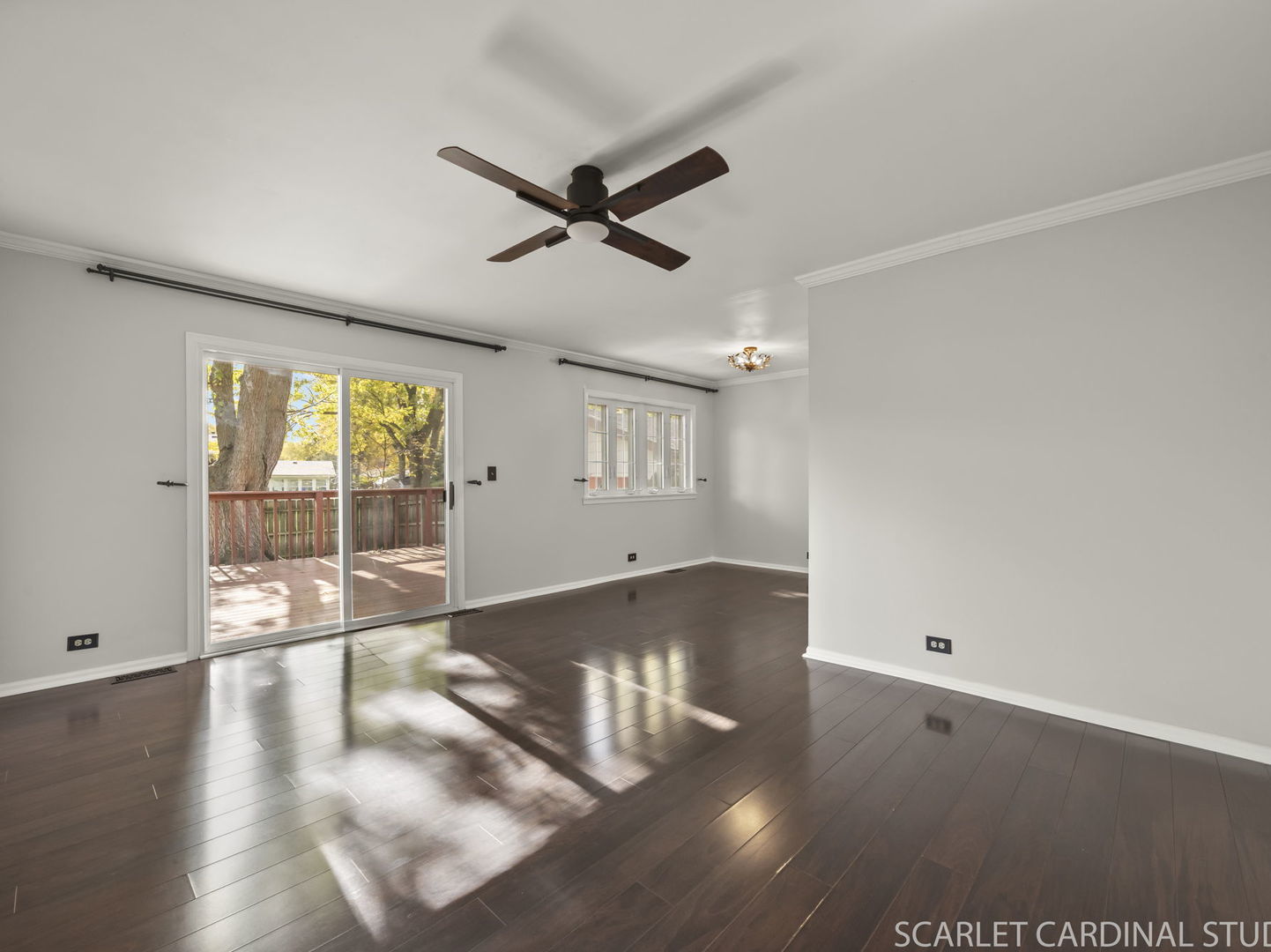 619 Oakton Street, Elk Grove Village, IL 60007