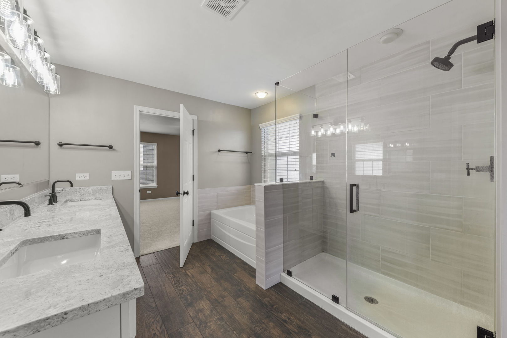 1290 Airs Avenue, Sugar Grove, IL 60554