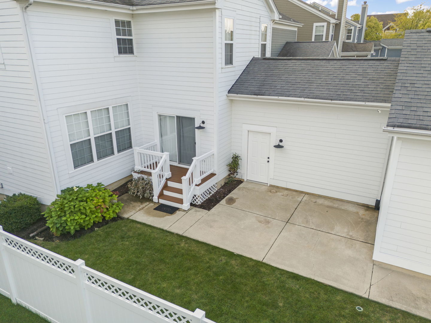 1290 Airs Avenue, Sugar Grove, IL 60554