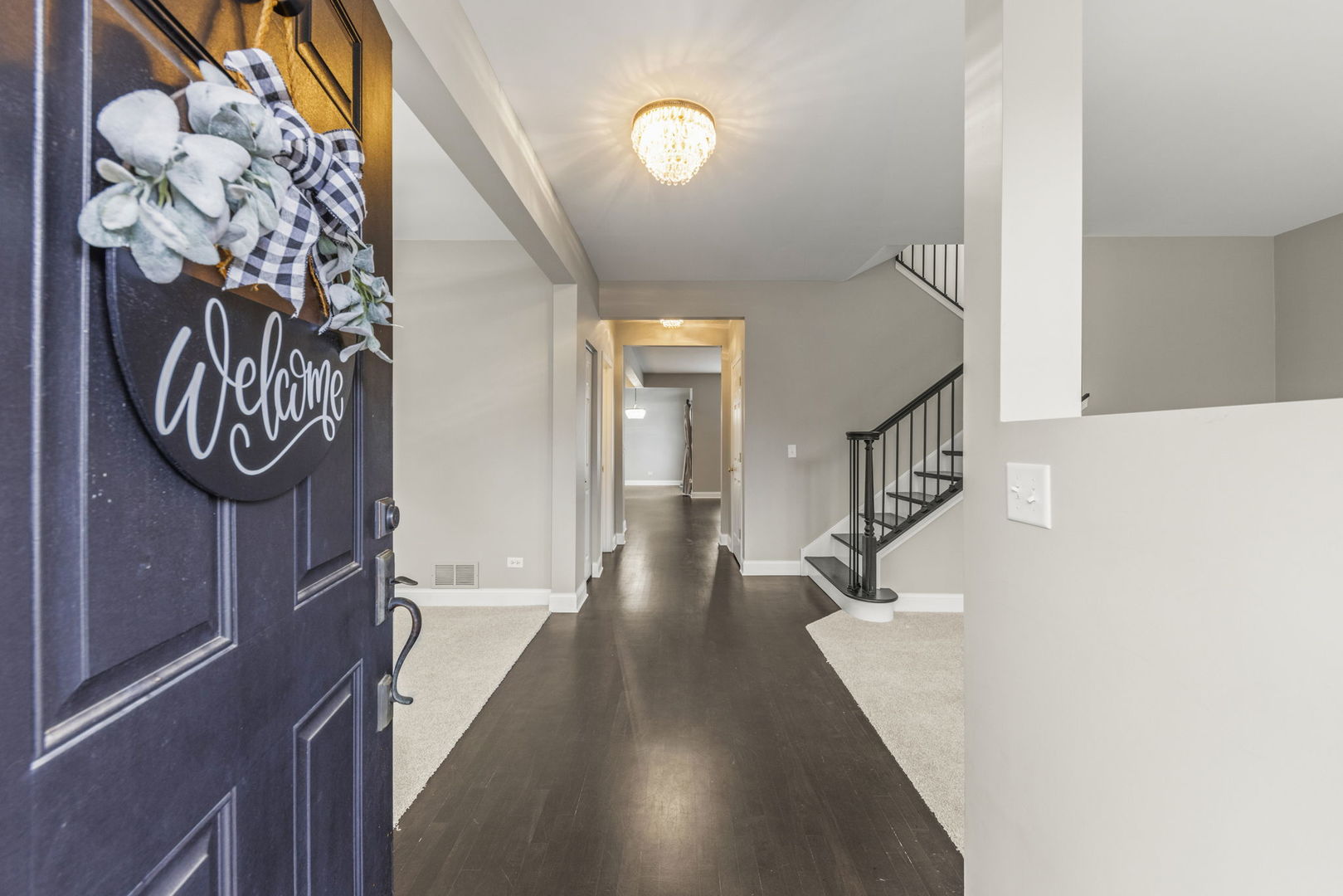 1290 Airs Avenue, Sugar Grove, IL 60554