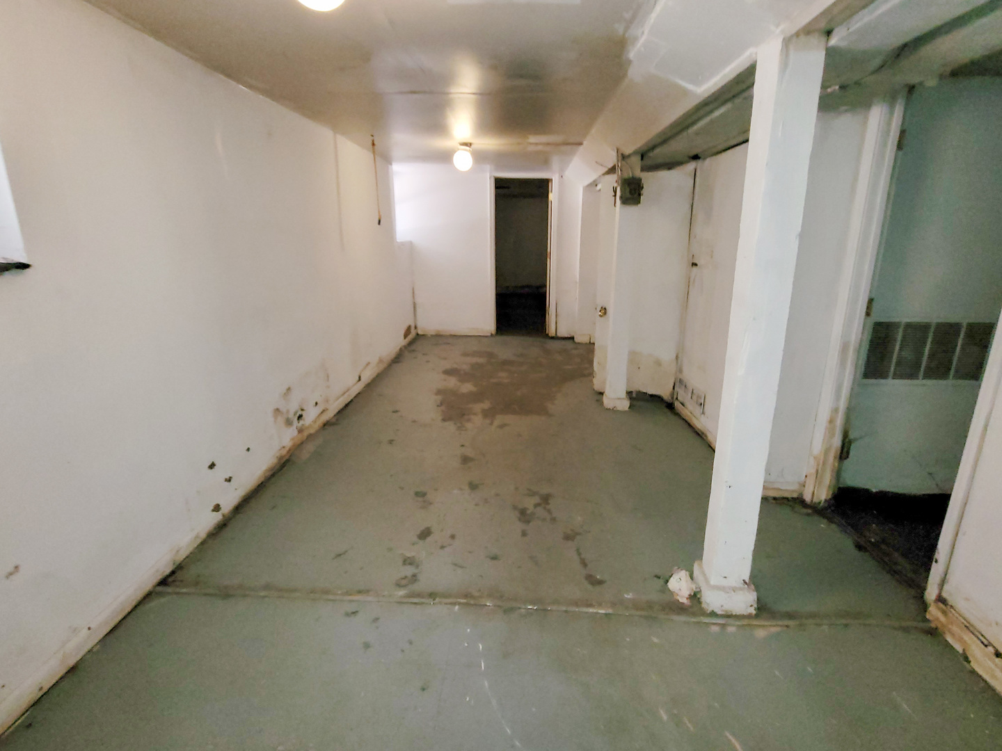 2641 W 69th Street, Chicago, IL 60629