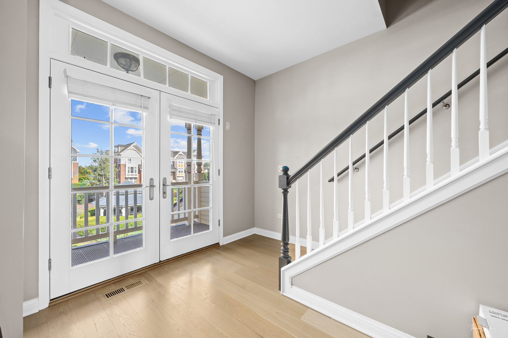 4151 ROYAL MEWS Circle #202A, Naperville, IL 60564