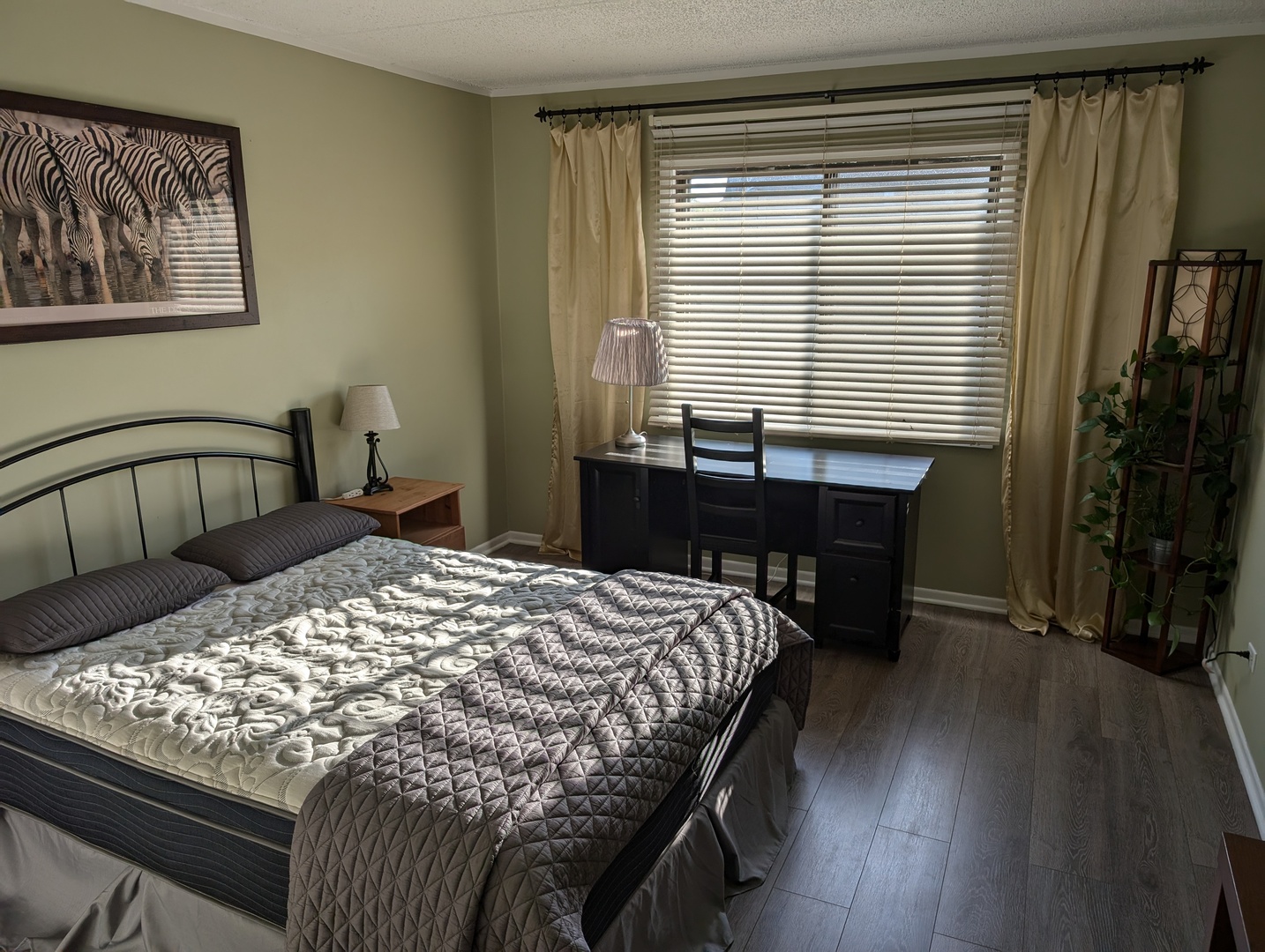 5965 Lakeside Place #204, Tinley Park, IL 60477