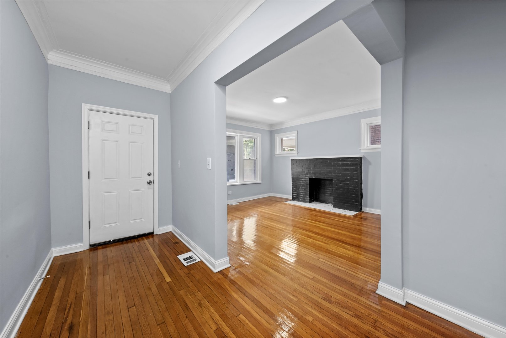 6929 S Peoria Street, Chicago, IL 60621
