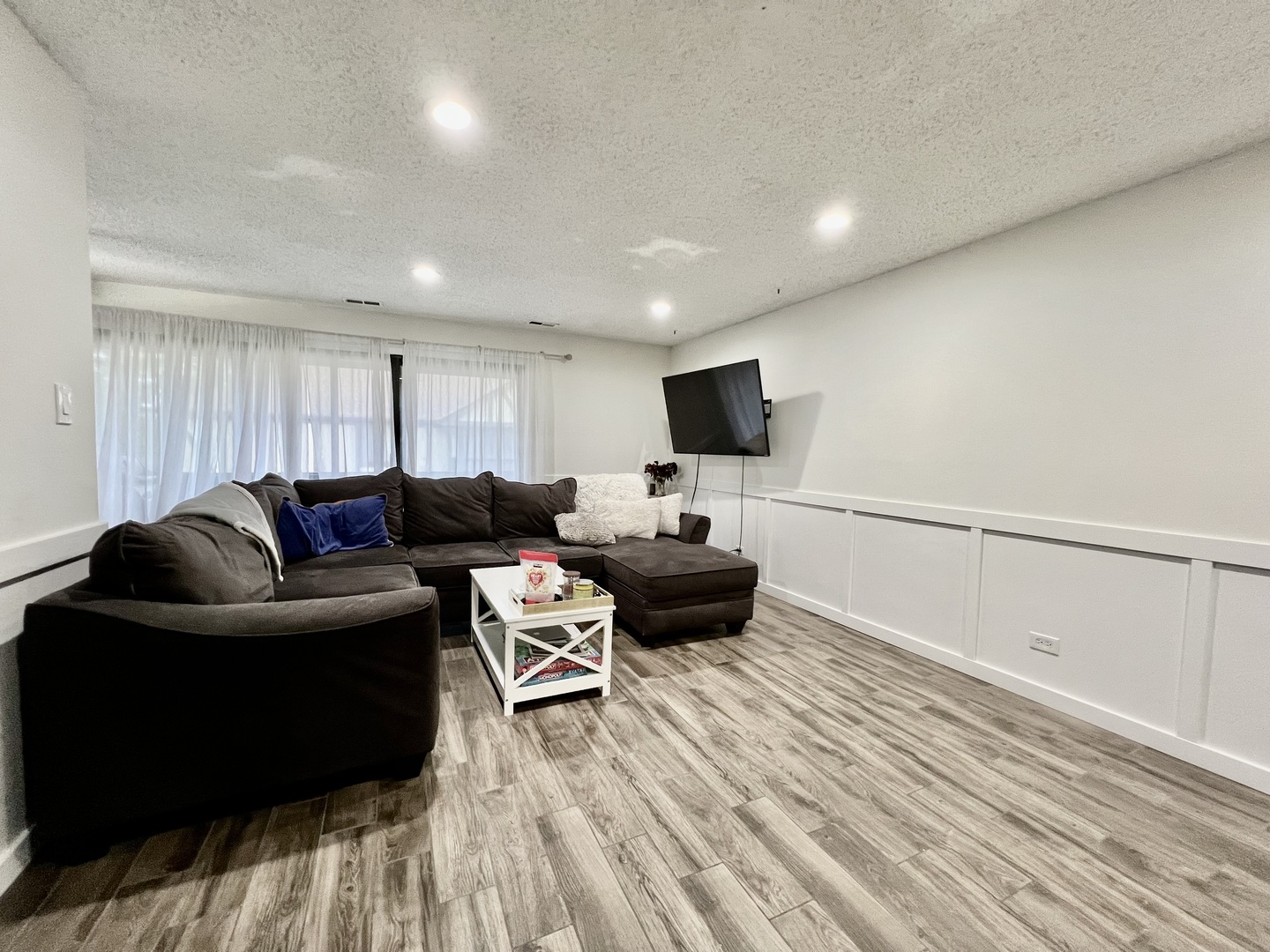 8246 Holly Court #D, Palos Hills, IL 60465