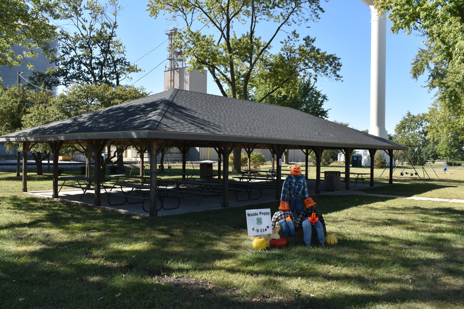 112 W 3rd Street, Gridley, IL 61744