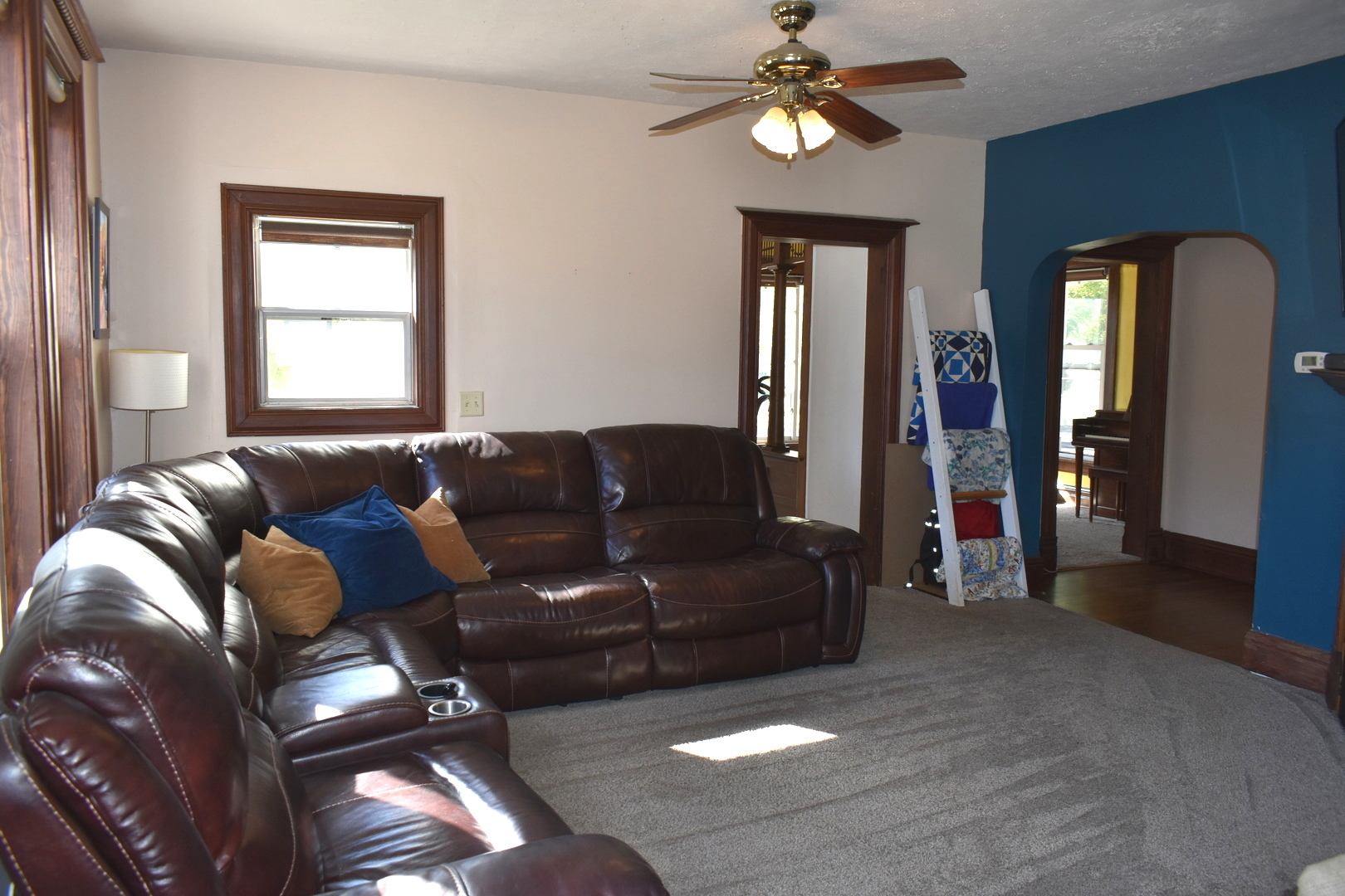 112 W 3rd Street, Gridley, IL 61744