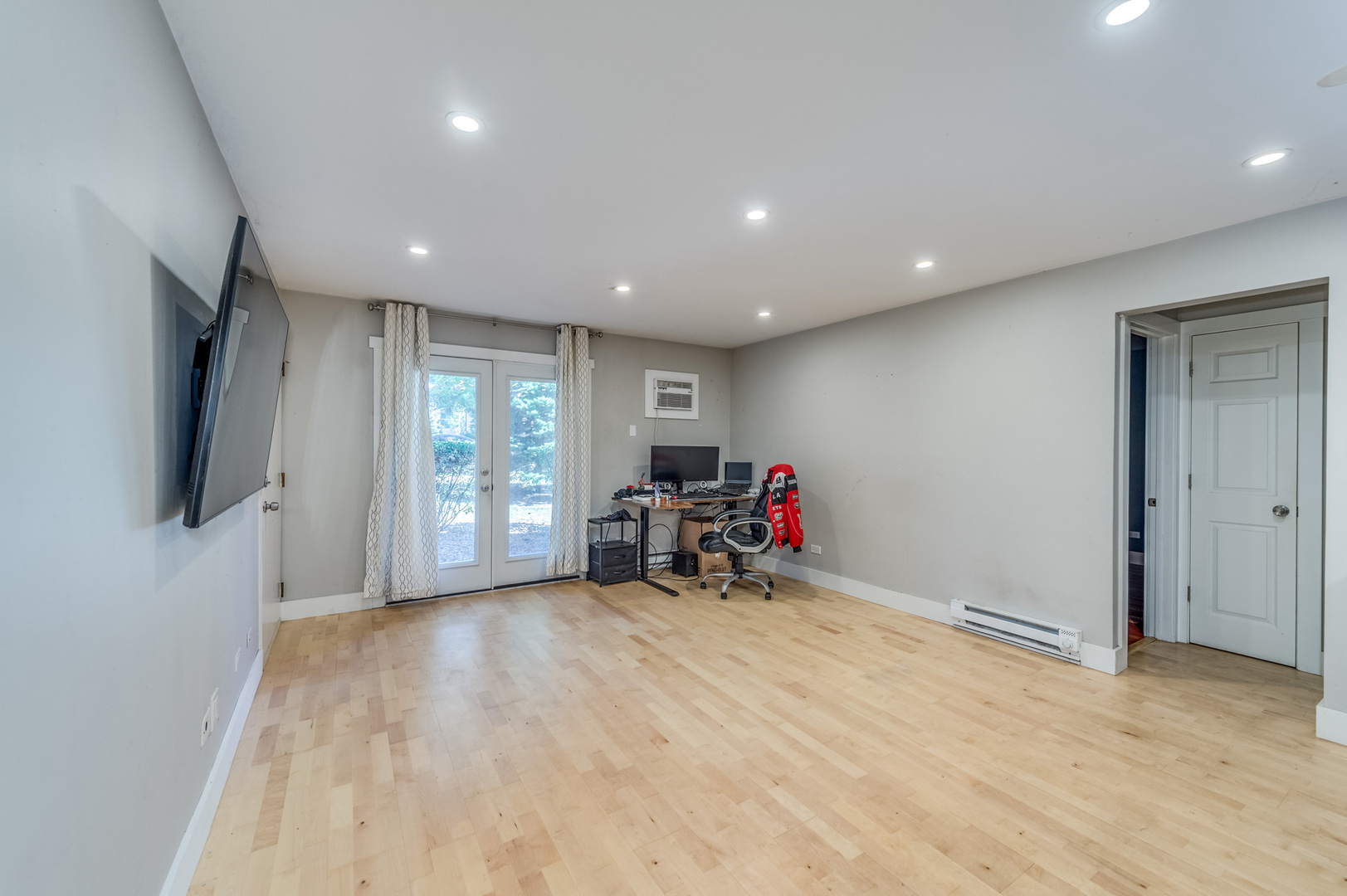 662 Daisy Lane #110, Roselle, IL 60172