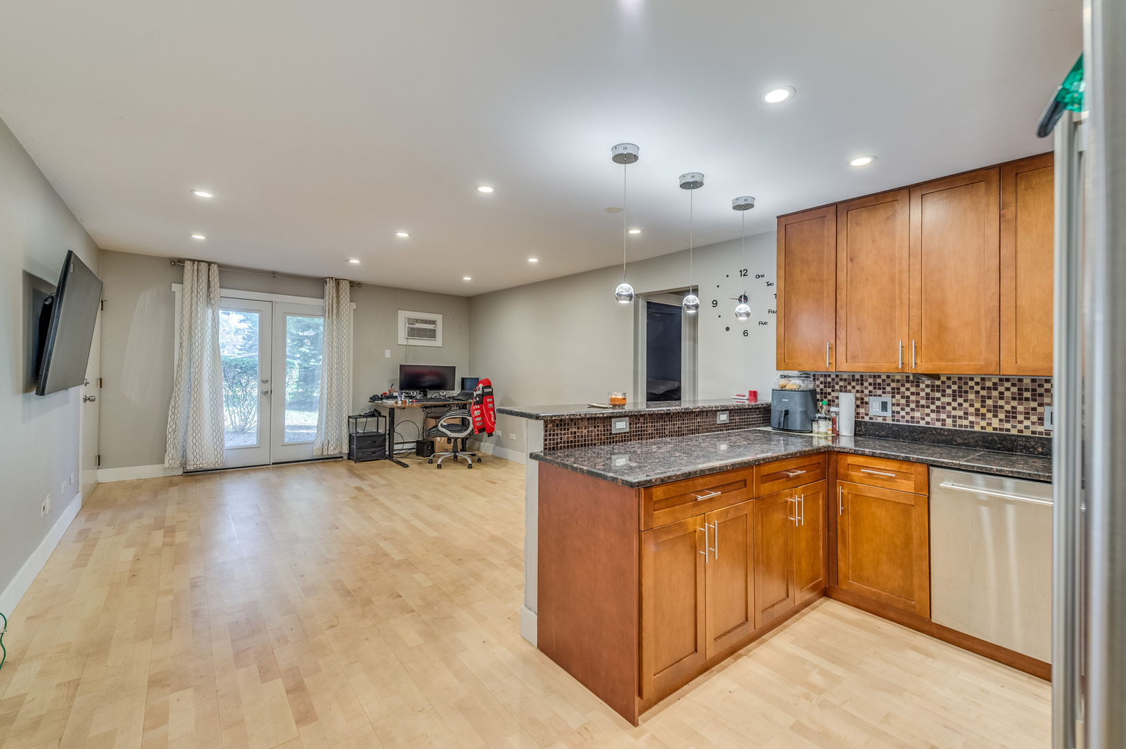 662 Daisy Lane #110, Roselle, IL 60172