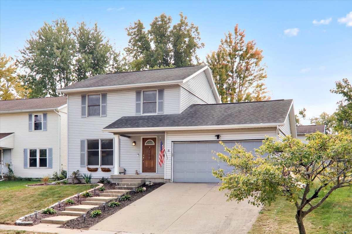 8 Haney Court, Bloomington, IL 61701