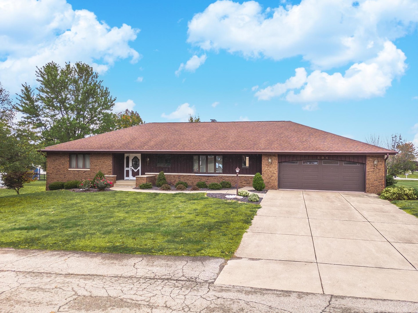 104 Boulder Drive, Gridley, IL 61744