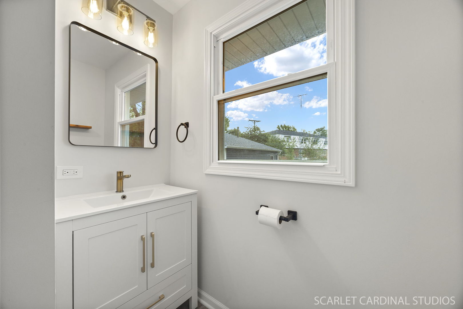 701 W Charles Street, Plano, IL 60545