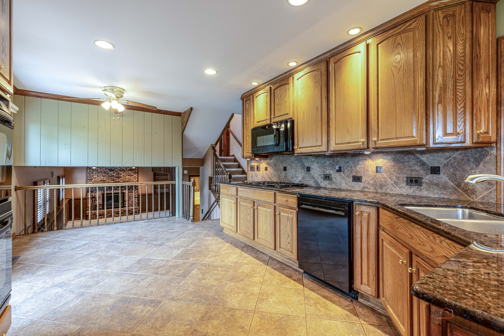 1137 Pine Tree Lane, Libertyville, IL 60048