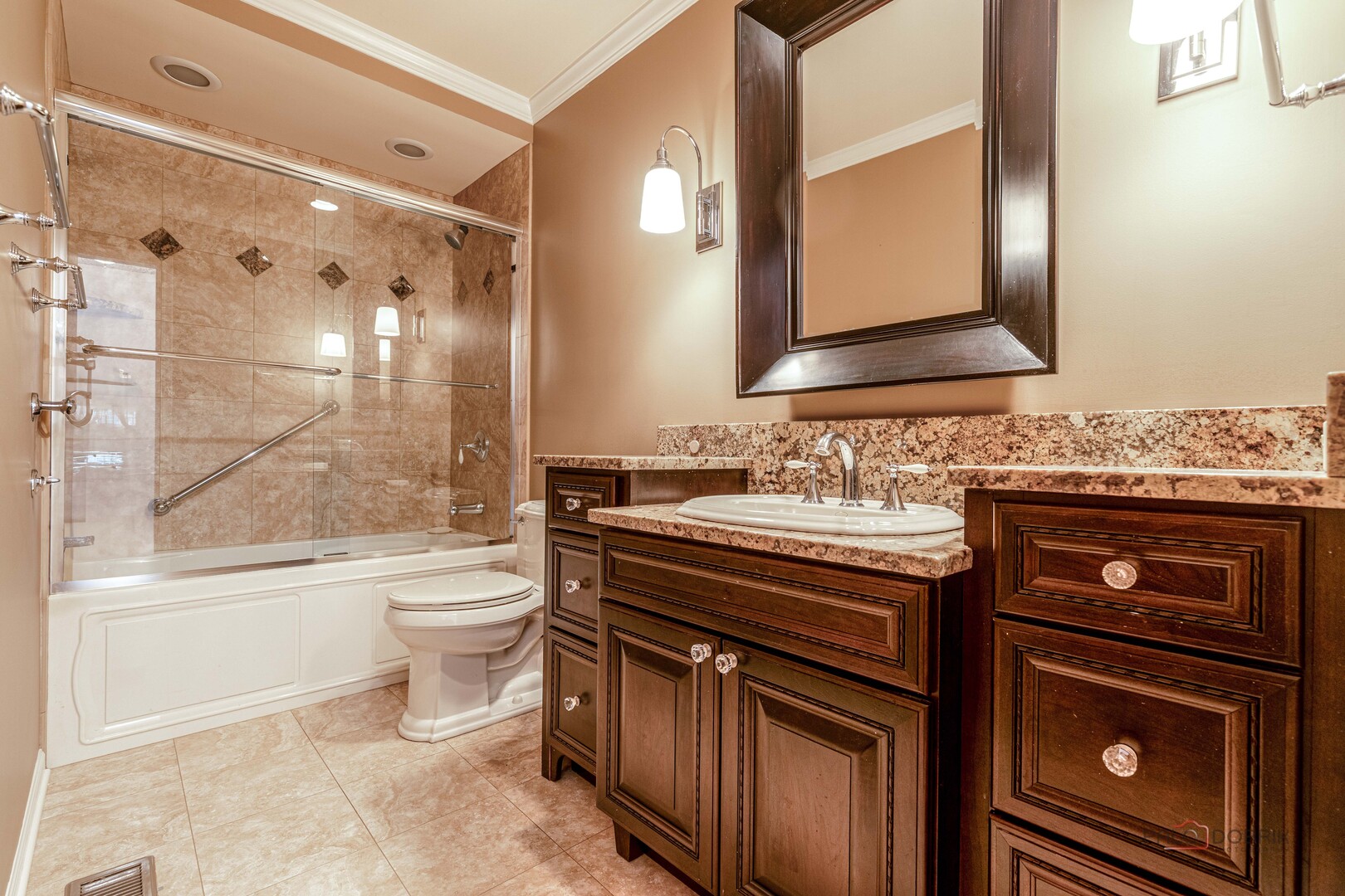 1137 Pine Tree Lane, Libertyville, IL 60048