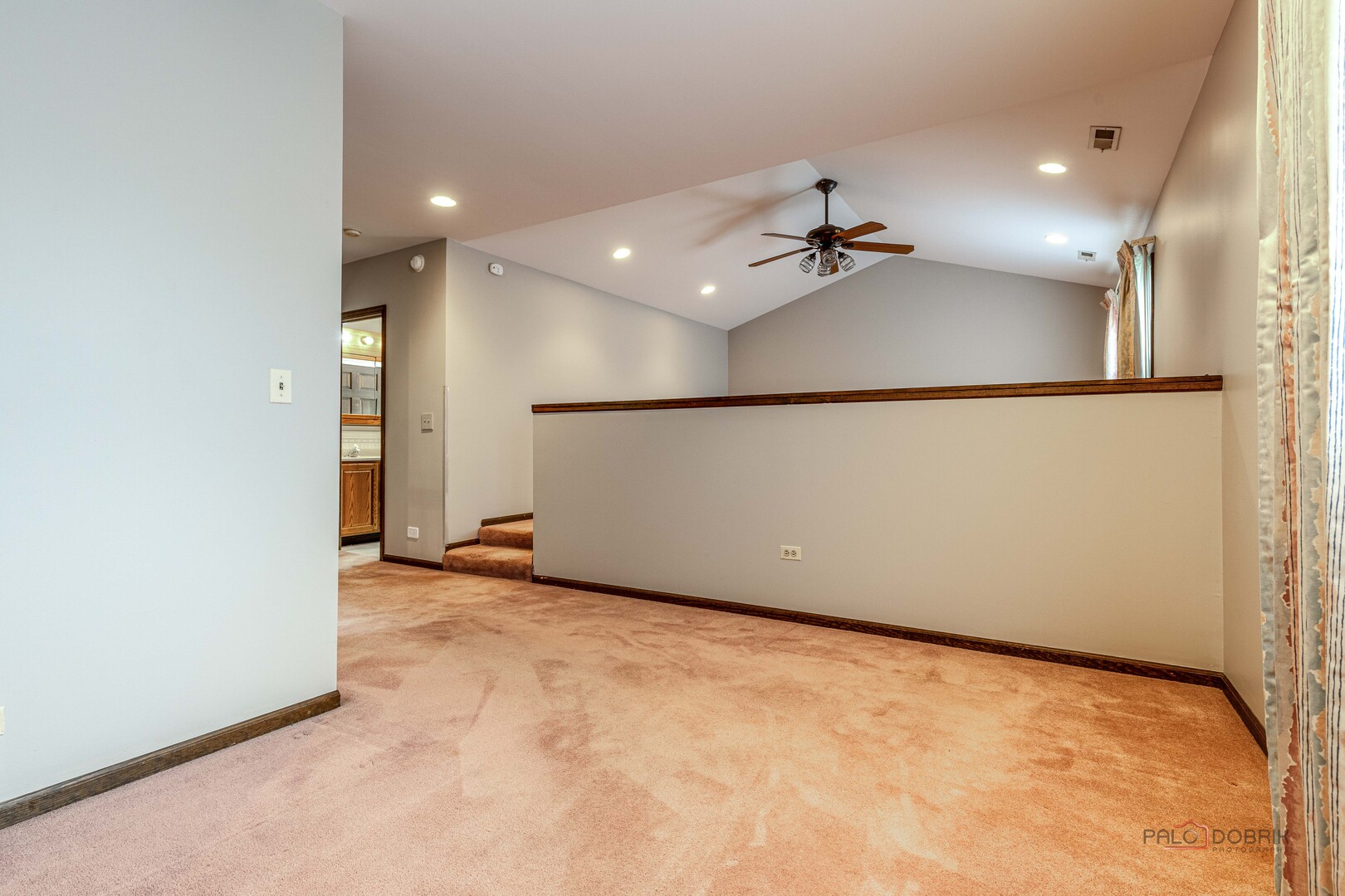 1137 Pine Tree Lane, Libertyville, IL 60048