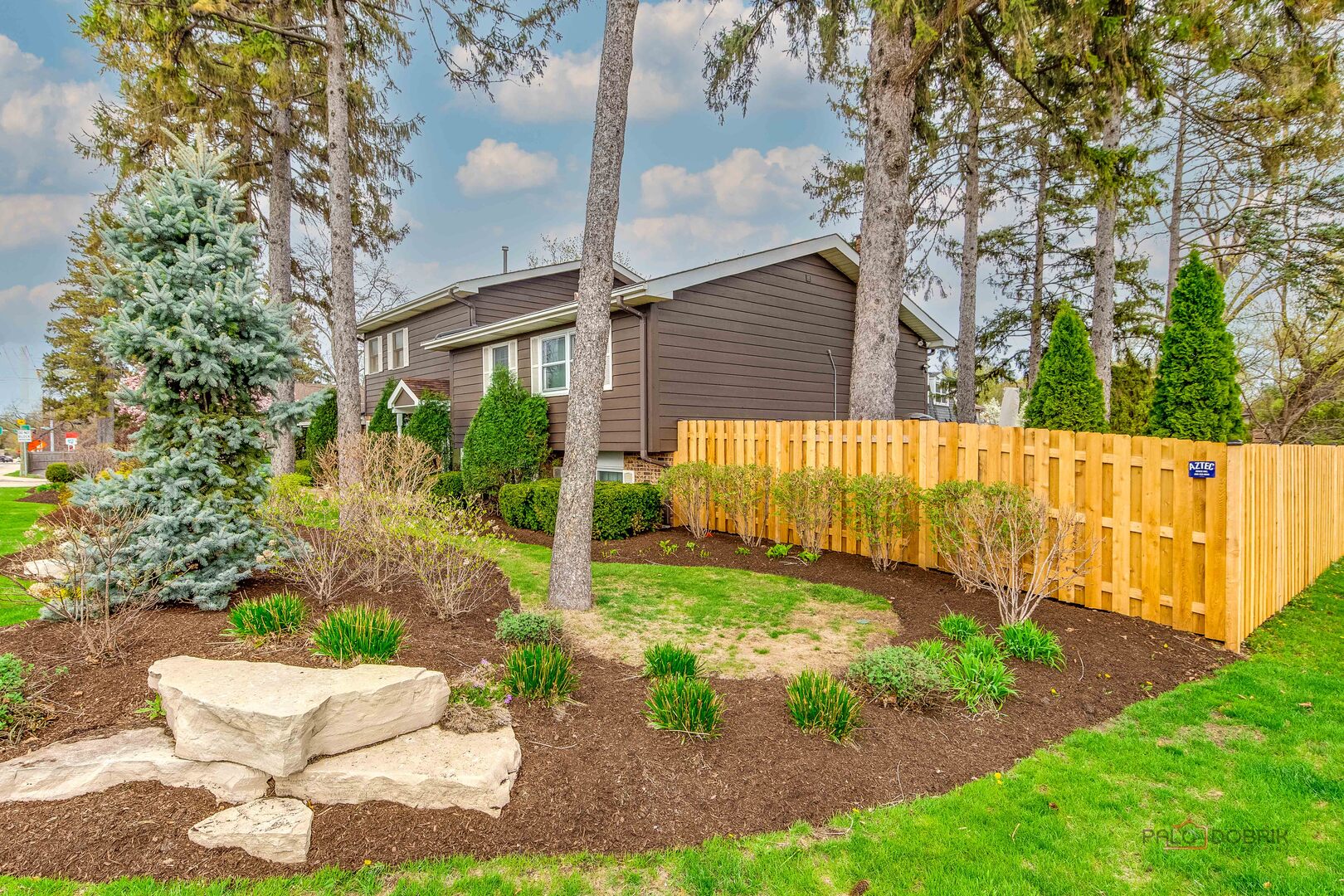 1137 Pine Tree Lane, Libertyville, IL 60048
