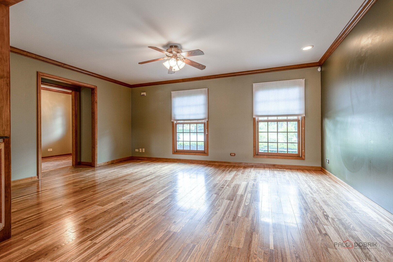 1137 Pine Tree Lane, Libertyville, IL 60048