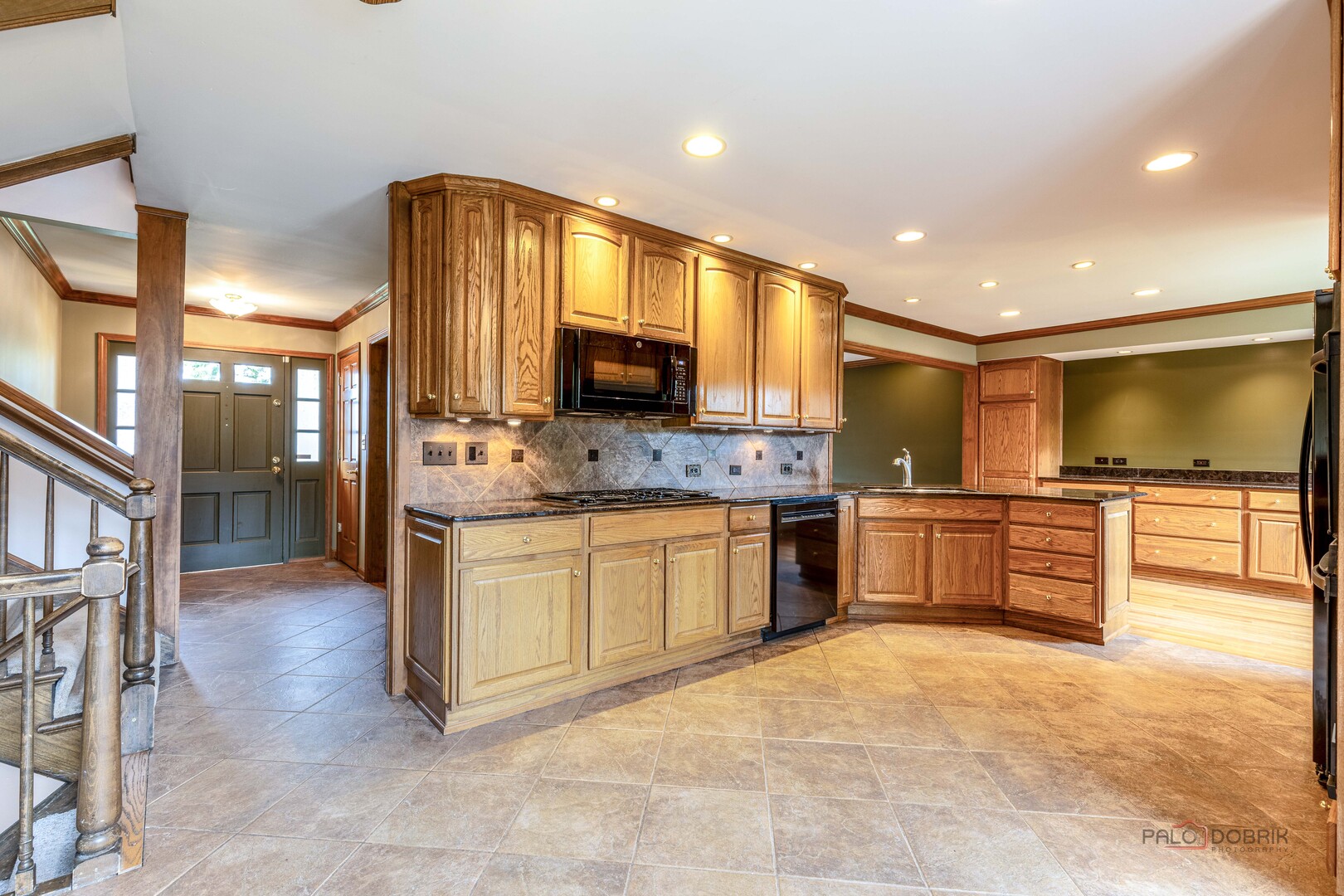 1137 Pine Tree Lane, Libertyville, IL 60048