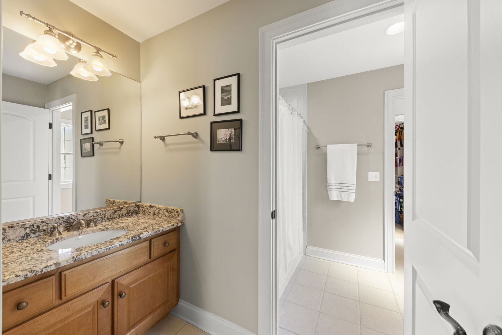 4804 Northcott Avenue, Downers Grove, IL 60515