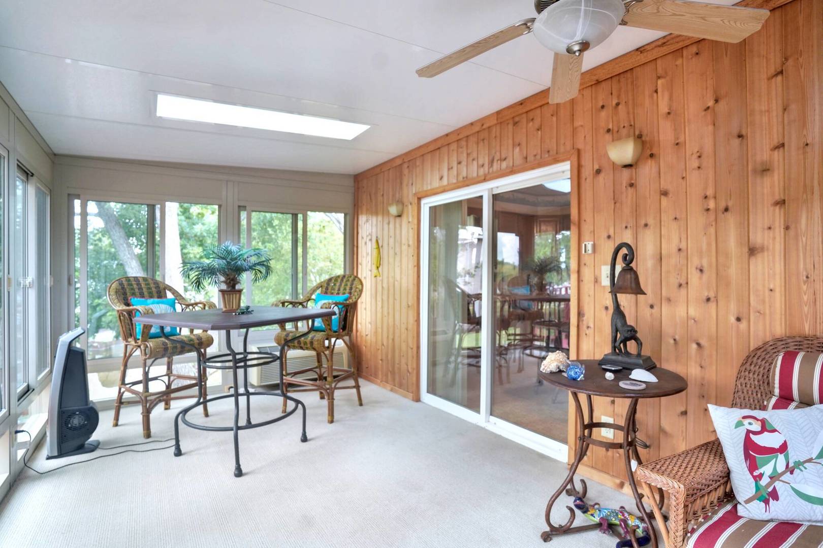 26033 W Catfish Drive, Wilmington, IL 60481