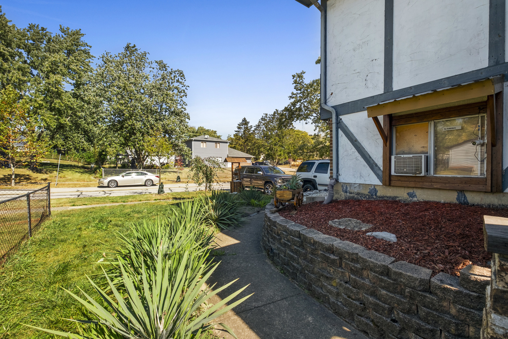 545 Old Stone Road, Bolingbrook, IL 60440